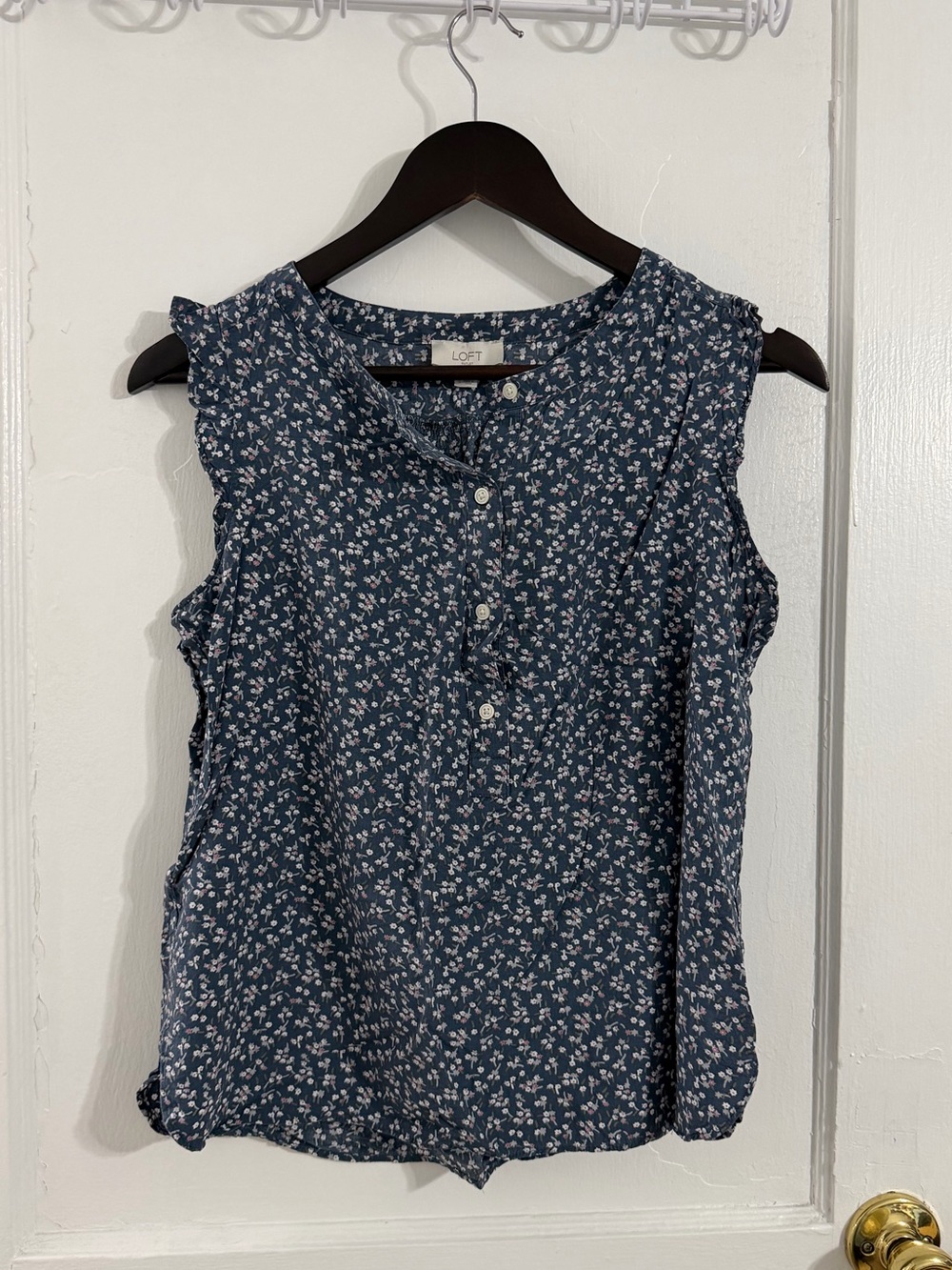 LOFT Navy Floral Sleeveless Button-Front Camisole